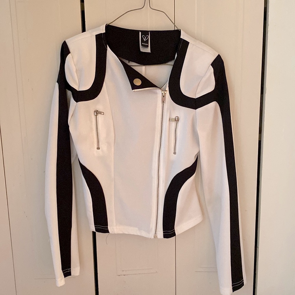 Black/White blazer